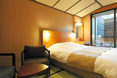 Deluxe Double Room with Tatami Area and Open-Air Bath - Non-Smoking