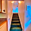 Beachfront 1 Bedroom Condo with Private Beach, Pool, Hot Tub