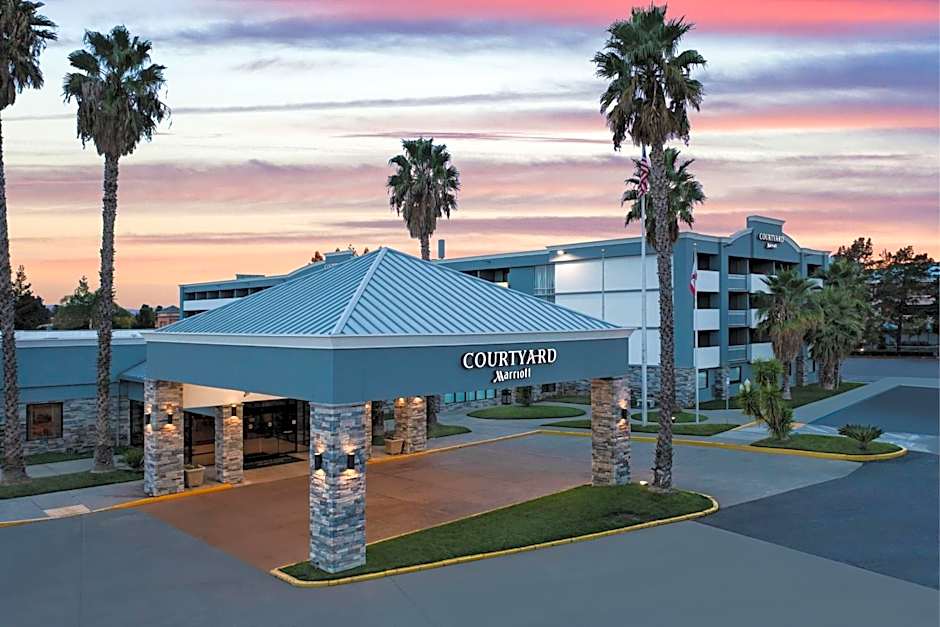 Courtyard by Marriott Fairfield Napa Valley Area