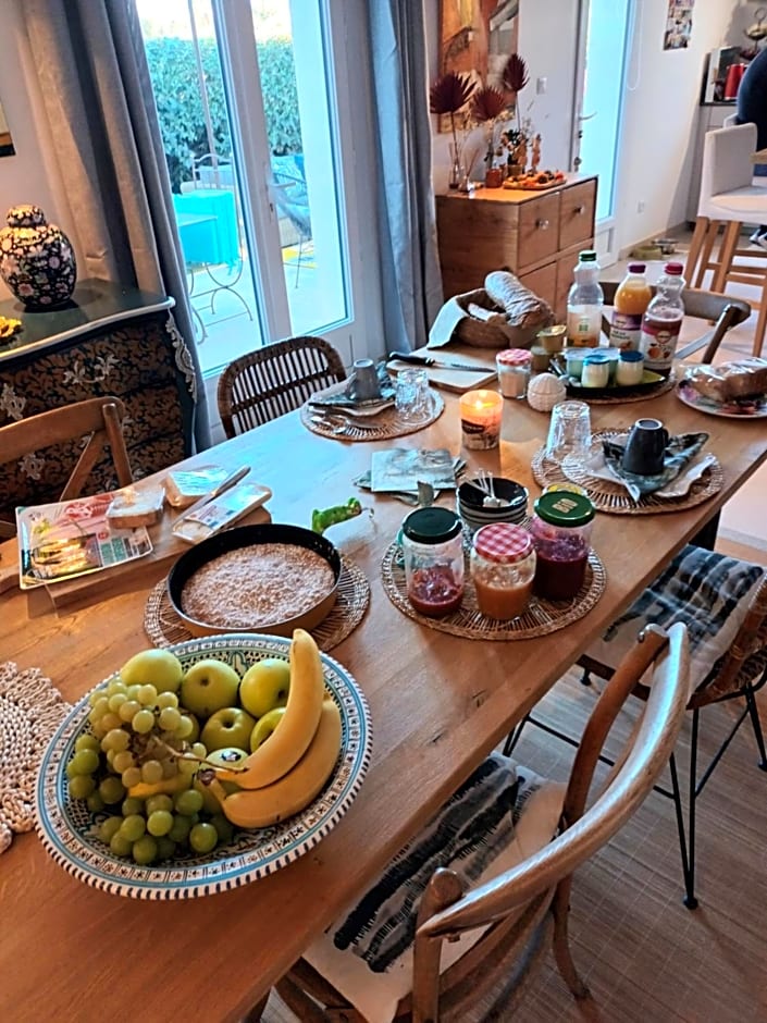 Jolie Villa Lalou Côte D'Azur Trois Chambres – Frejus, ID