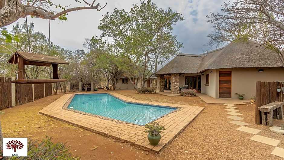 Zebula Golf and Wildlife Estate - Walk of the Eland Pax 12 - Moi Signature Luxury villa
