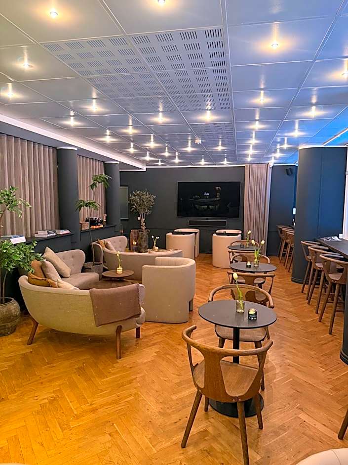 Hotel Maritime