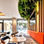 Holiday Inn Express Madrid Airport By IHG