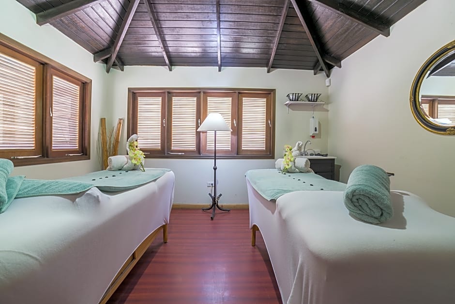 TRYP by Wyndham Aruba Adults Only Hotel