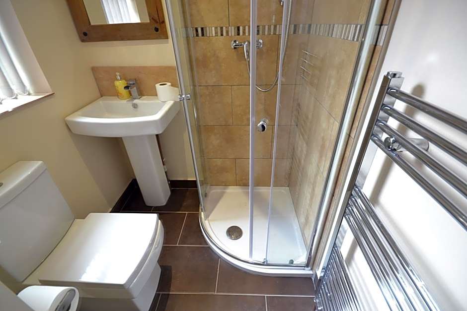 Premier Lodge Central