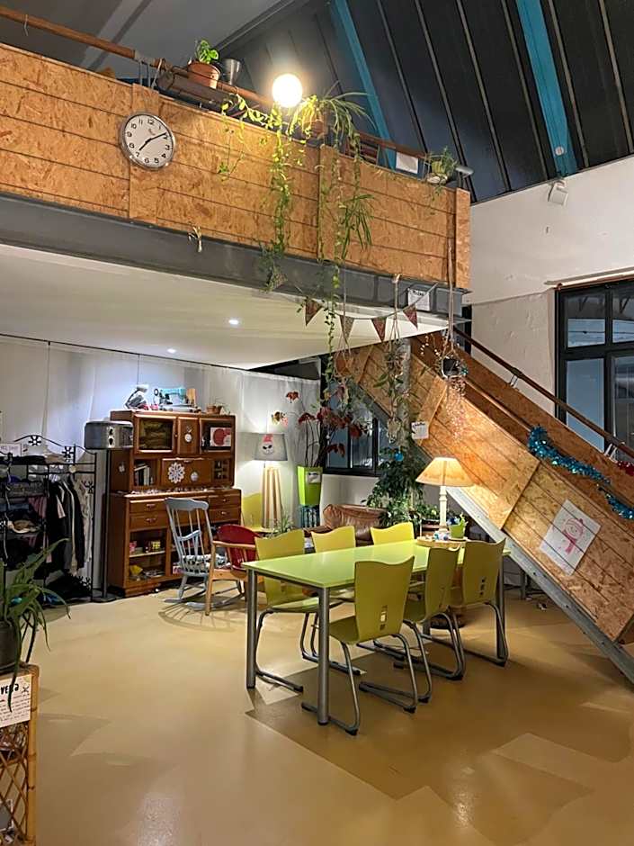 Alter'hostel