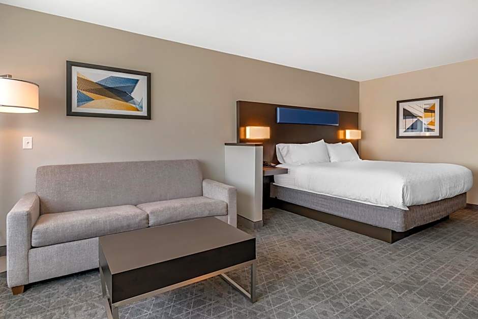 Holiday Inn Express and Suites Lancaster - Mount Joy By IHG