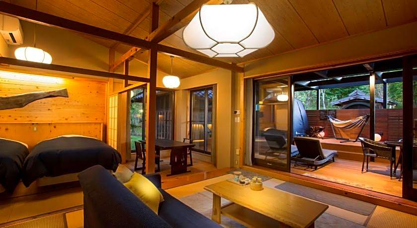 Tsutaya Tokinoyado Kazari