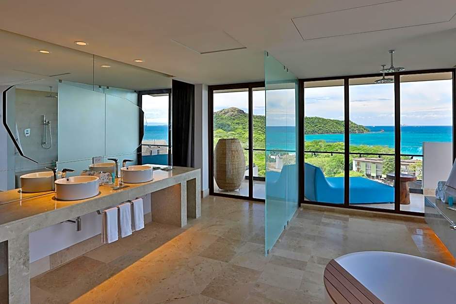 W Costa Rica - Reserva Conchal