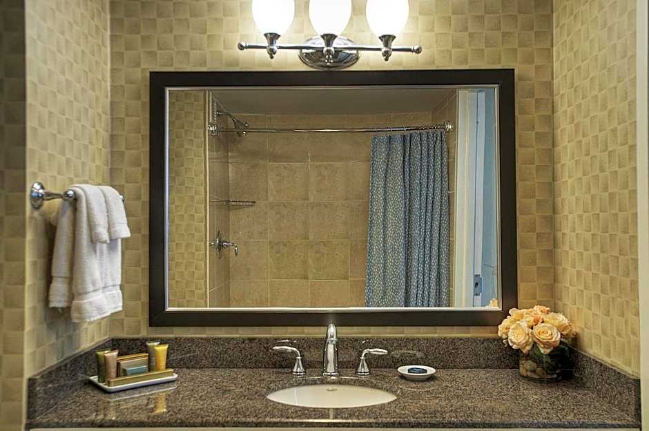 Heldrich Hotel And Spa