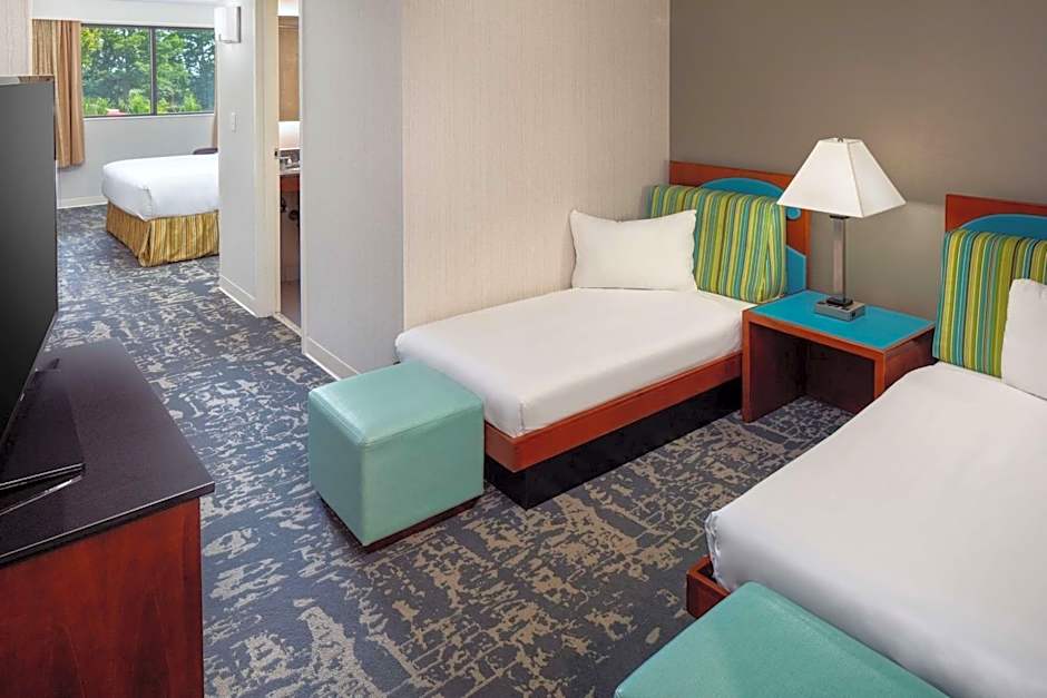 DoubleTree By Hilton Hotel Boston North Shore
