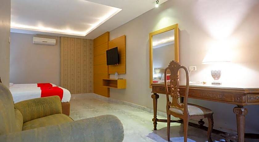 RedDoorz Plus @ Hotel Srikandi Kendari