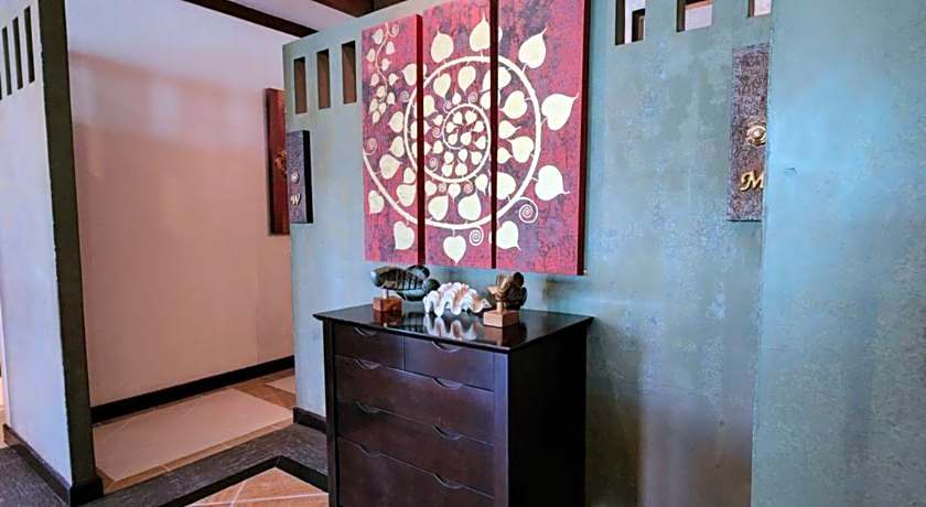 Lanta Mermaid Boutique House Hotel