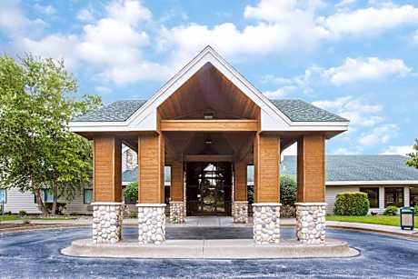 Super 8 by Wyndham Davenport