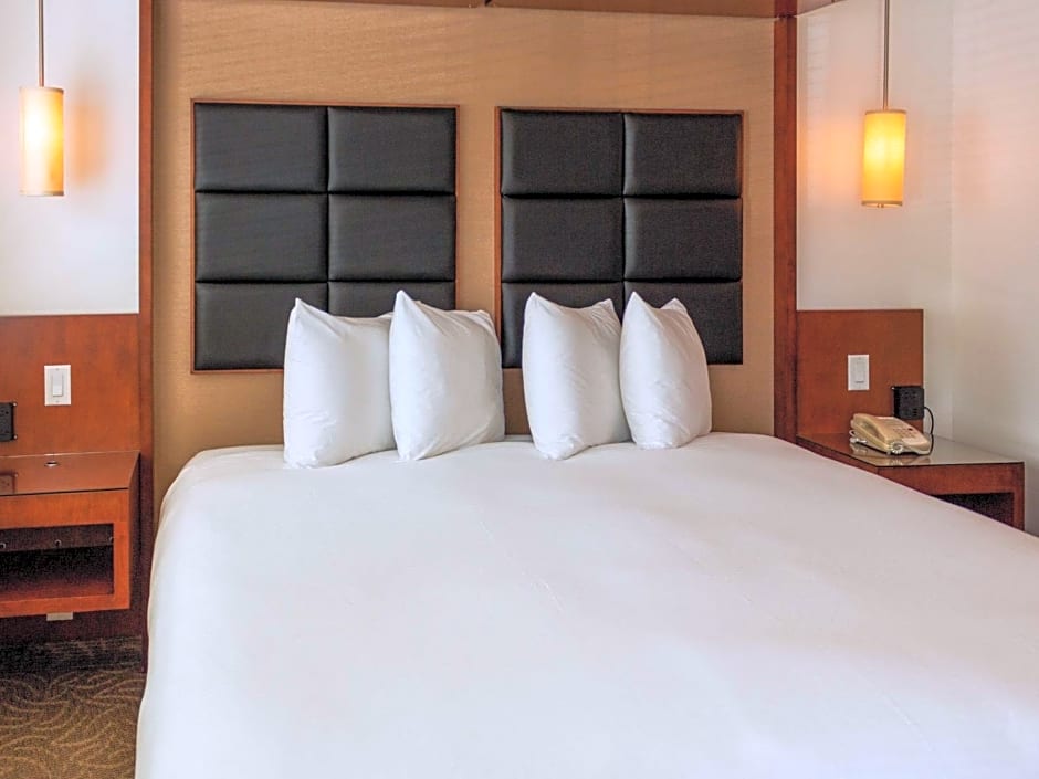 Hotel Penticton, Ascend Hotel Collection