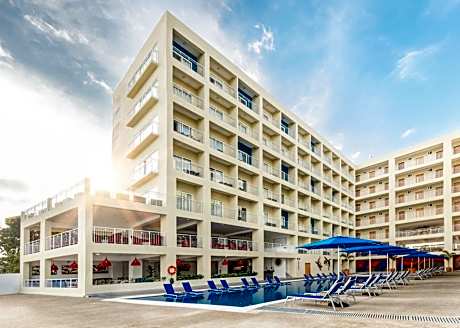 Decameron La Marina Guayabitos, Ramada All-Inclusive Resort