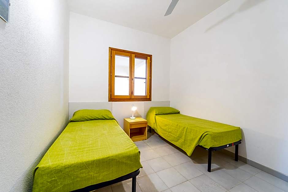 ISS Travel, L'Avru - 700 m from La Cinta beach