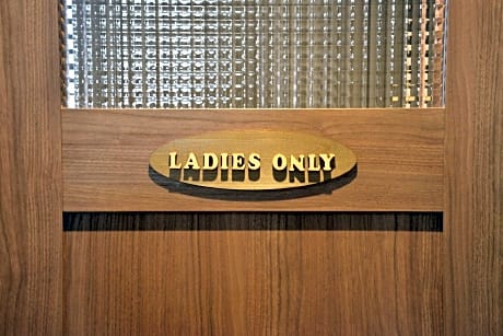 1 Person in Dormitory - Female Only