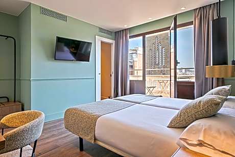 Twin Room with Balcony