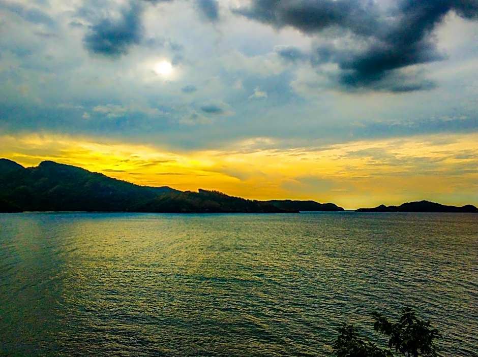 Beach Getaway at Pico de Loro Hamilo Coast Nasugbu Batangas