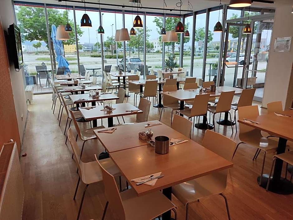 Orange Wings Wiener Neustadt