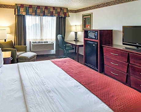 King Room - Accessible/Non-Smoking