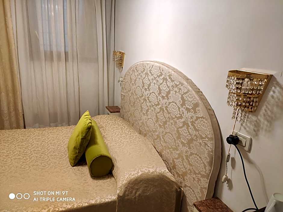 Alloggi Acquavita - checkin at "Alloggi SS Giovanni e Paolo"