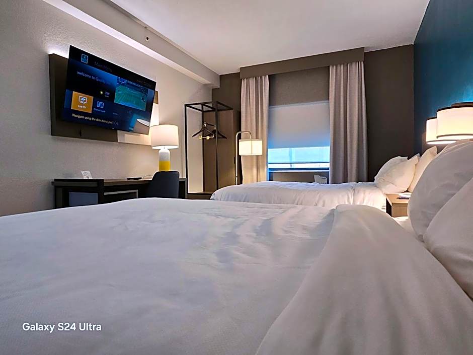 Comfort Inn & Suites