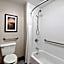 La Quinta Inn & Suites by Wyndham Goodlettsville