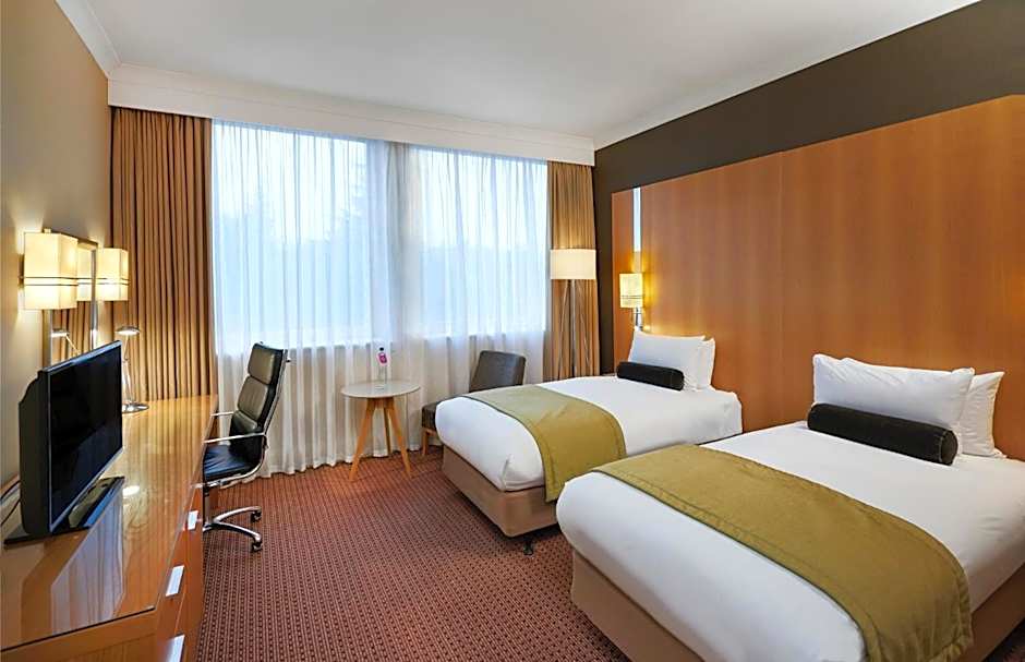 Crowne Plaza London Ealing By IHG