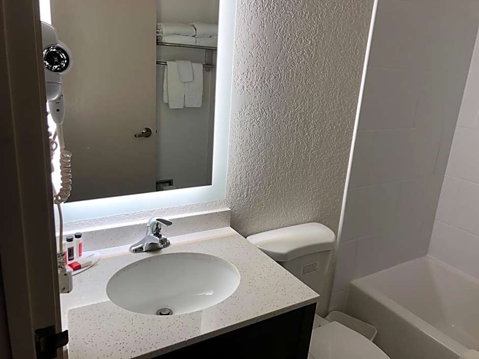 Red Lion Inn & Suites Elk Grove Village, IL