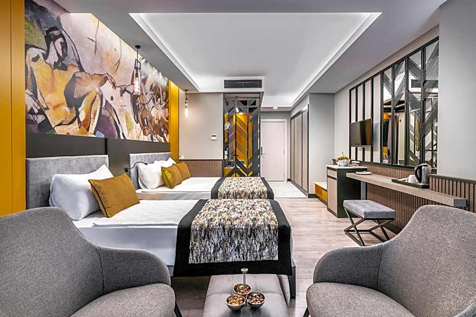 Arnor De Luxe Hotel & Spa