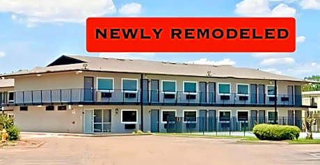 Studio City Suites, a Travelodge by Wyndham