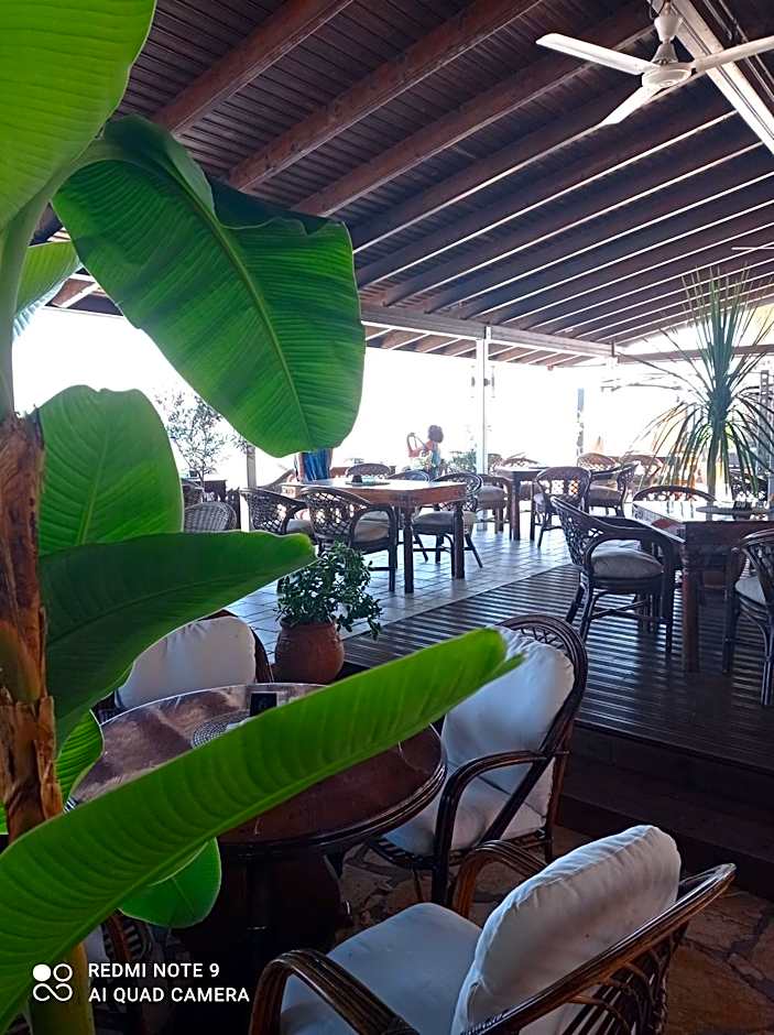 Ninos On The Beach Hotel