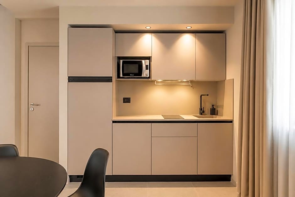 Amare Suite & Apartments