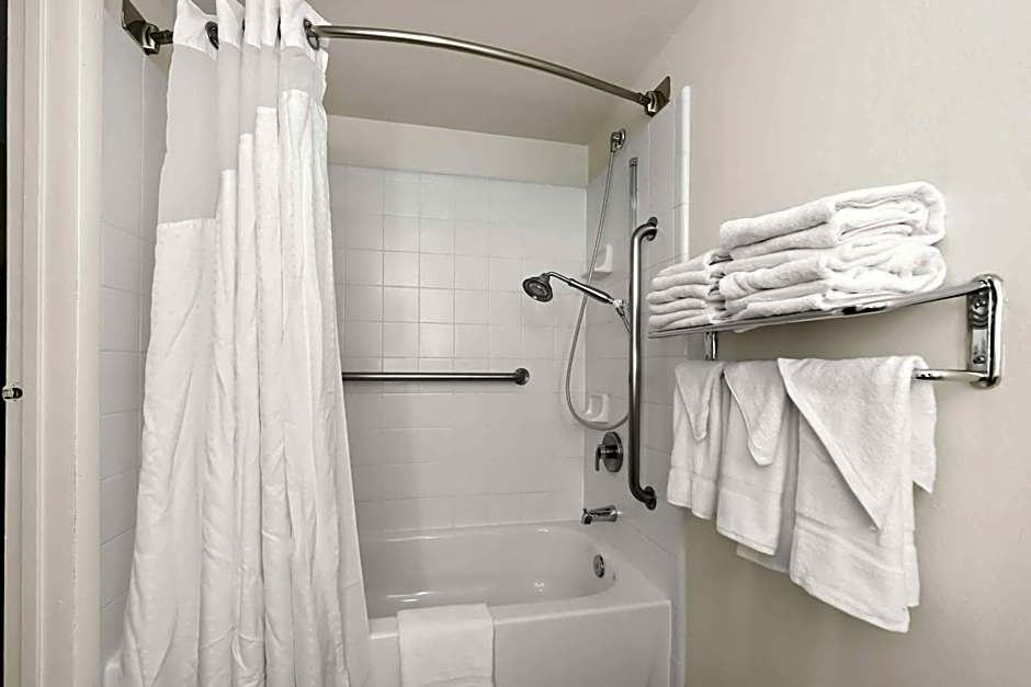 Sonesta Essential Atlantic City West