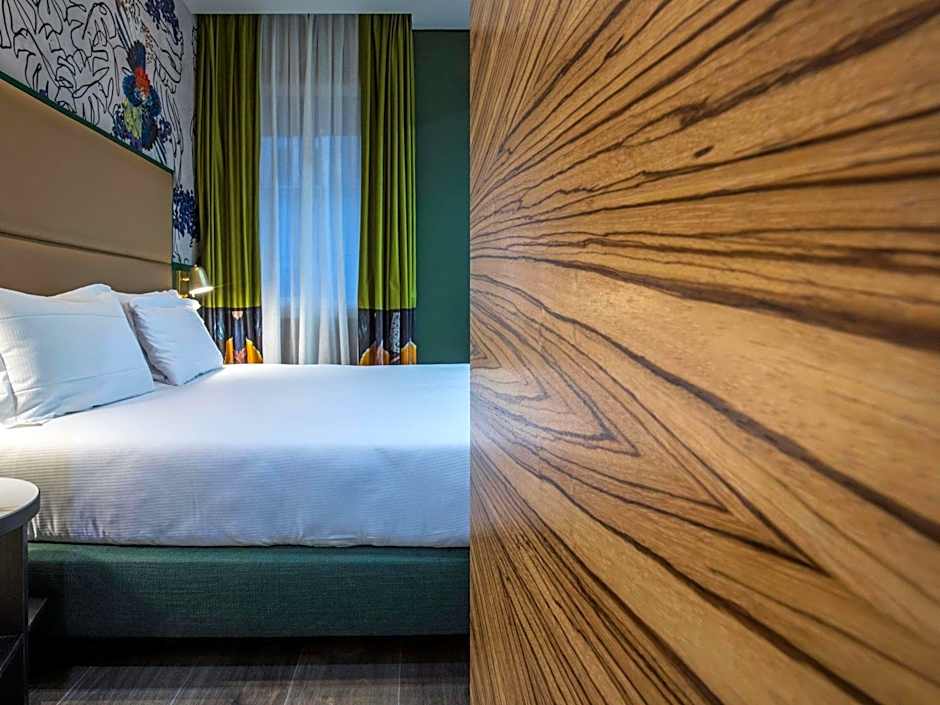 Mercure Roma Centro Saint John