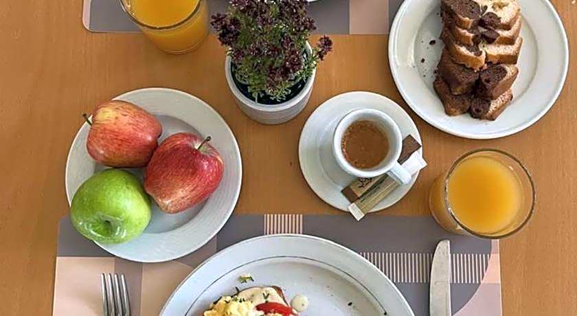 PARNIS PALACE HOTEL SUITES