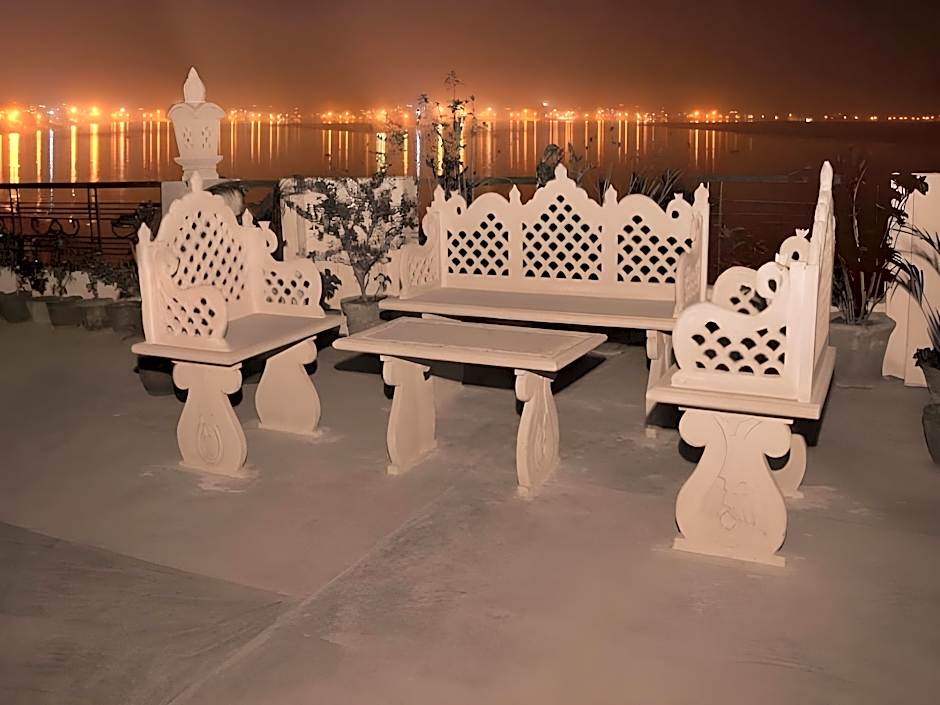 Hotel Ganga Monastery