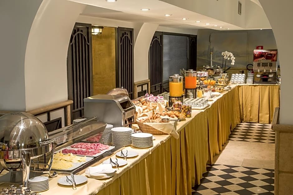 Hotel Savoy