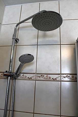 Deluxe Double Room with Shower