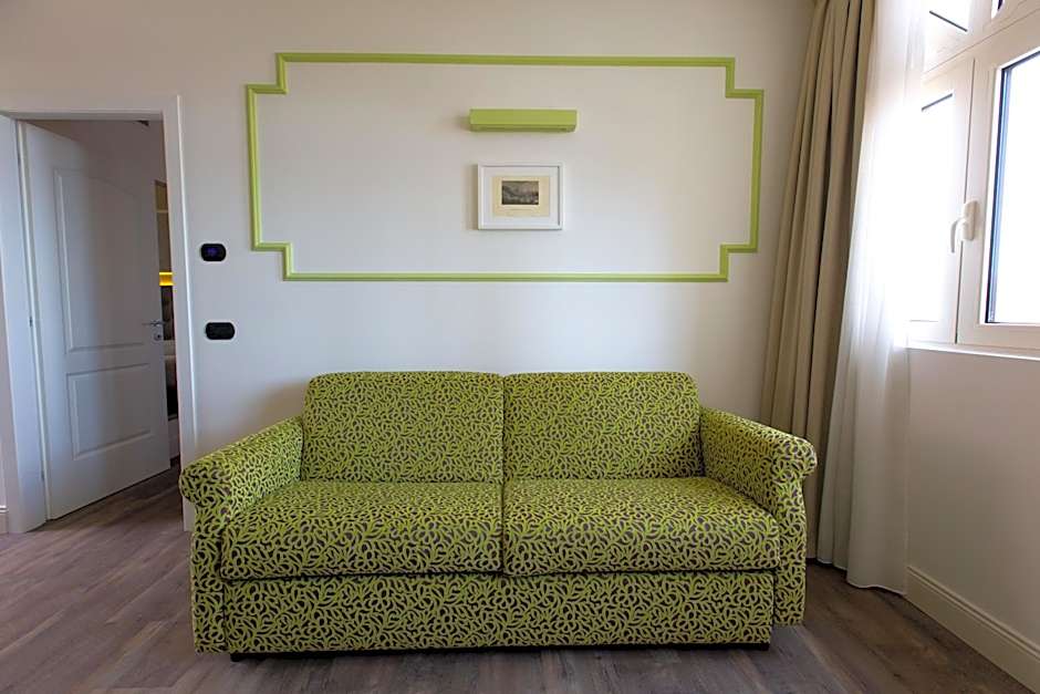 Al Campanile Aparthotel & Suite