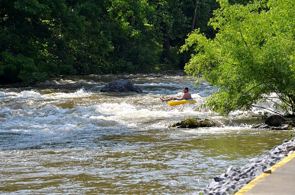 Creekstone Inn
