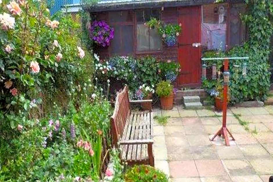 OYO Belvedere Guest House