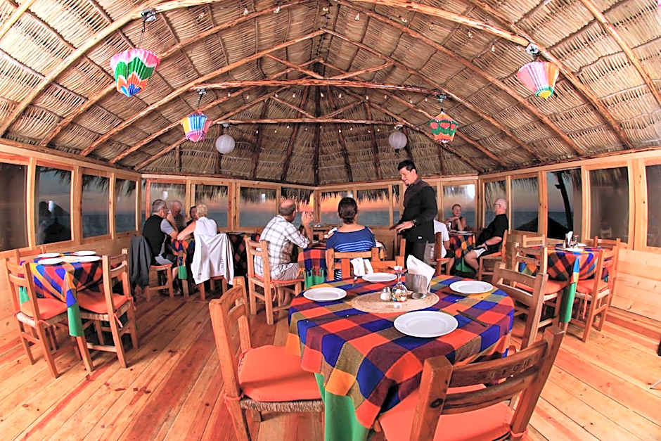 Villas El Rancho Green Resort