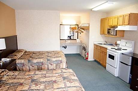 Queen Room with Two Queen Beds - Non-Smoking