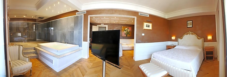 Tesoretto Hotel