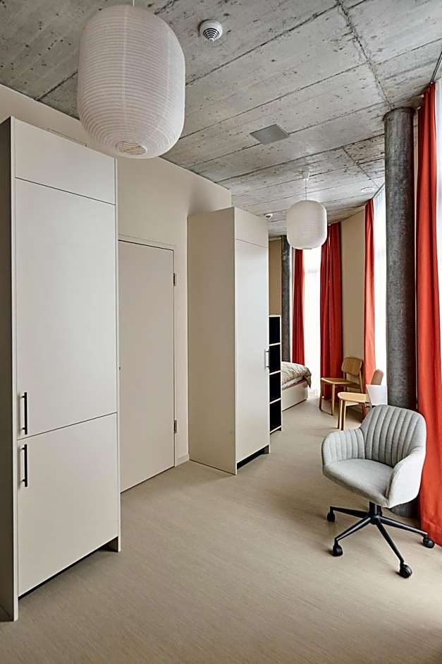 Ariv Apartments & Spaces - self check-in