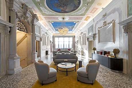Radisson Collection Hotel, Palazzo Nani Venice