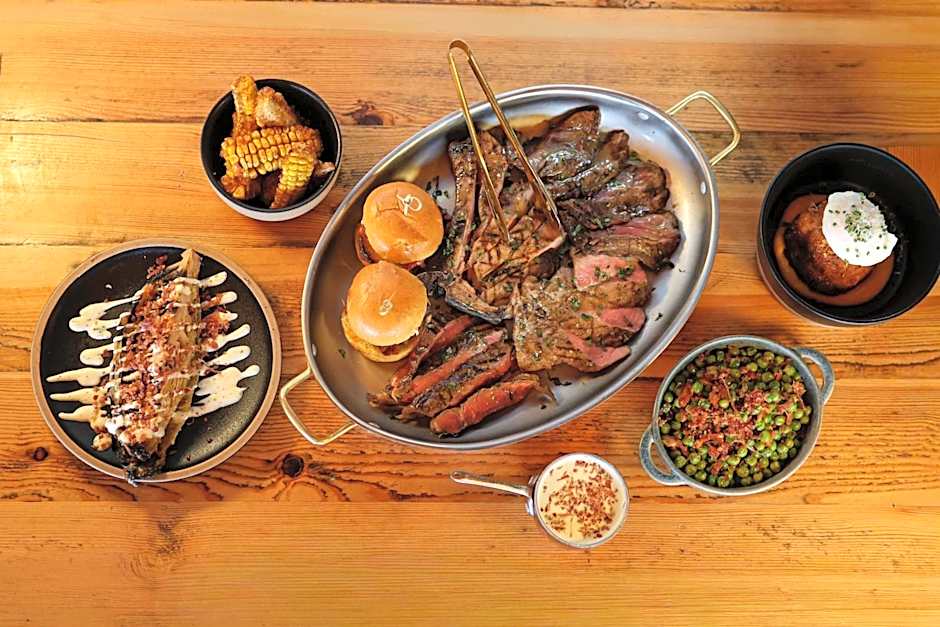Fuego Steakhouse and Tapas -Tomahawk Potto